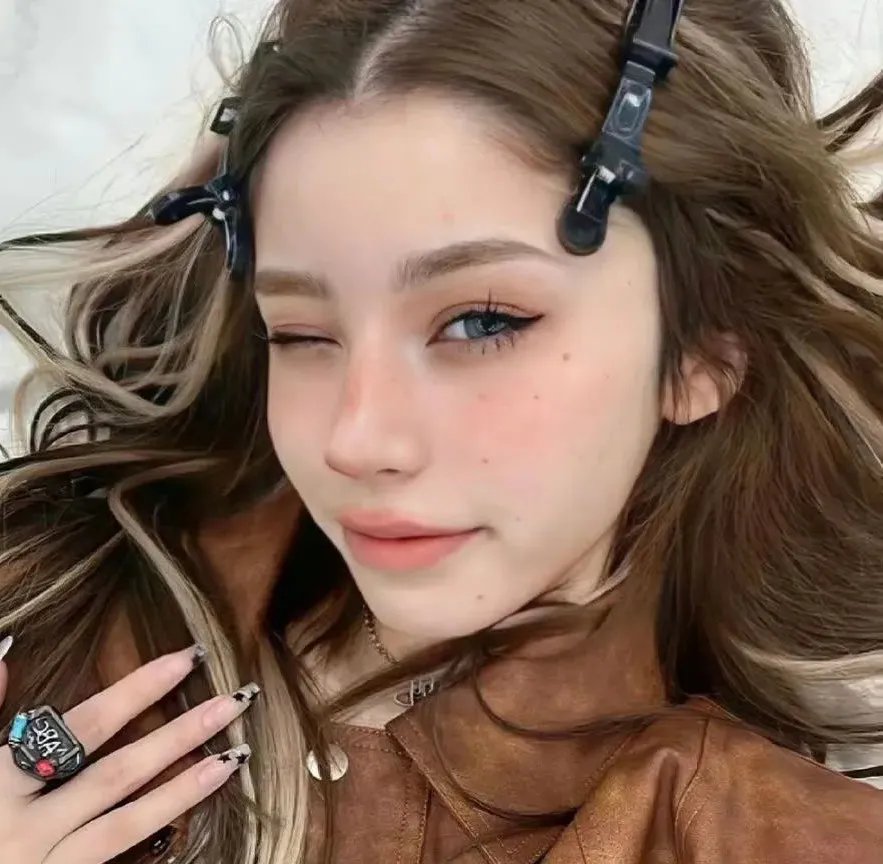 春闺梦里人